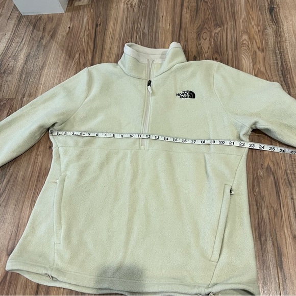 The North Face Women's Campbell Pullover Fleece Jacket - Picture 10 of 10